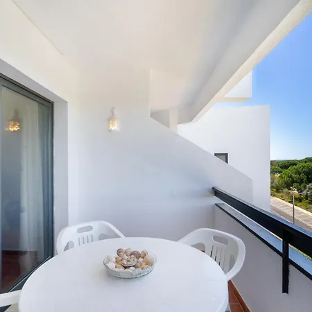 Whome | Vilamoura Sunny Quarteira